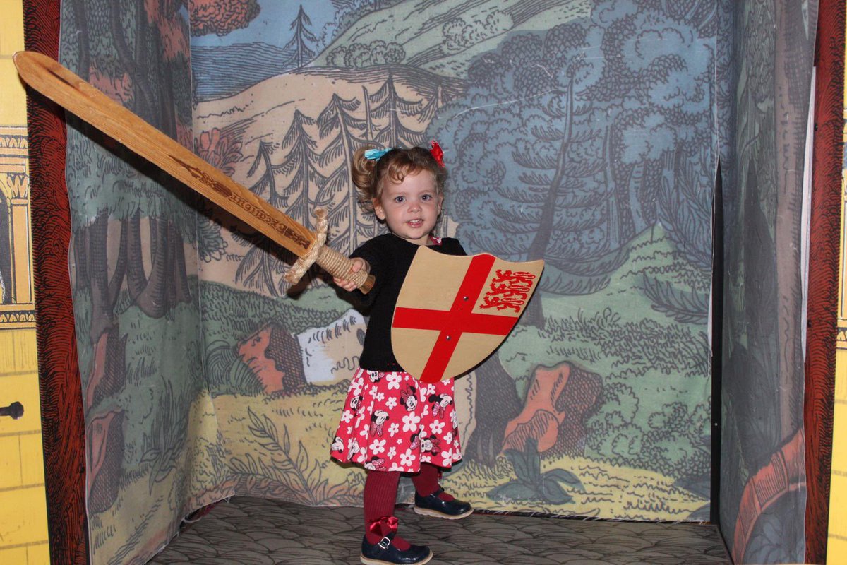 TheBabyLa's tweet photo. @LanhydrockNT Our little Poppy had a fantastic time visiting Lanhydrock today, particularly being a Knight in a castle! https://t.co/ZCLbnYajq7