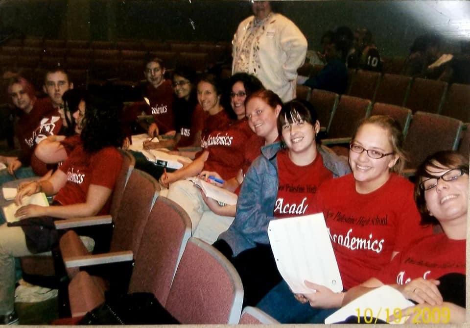 MeyerNPHS's tweet photo. Throwback to 2009 Spell Bowl, with @srahughey as coach! Gosh, time really flies! https://t.co/762nkaPZ6A