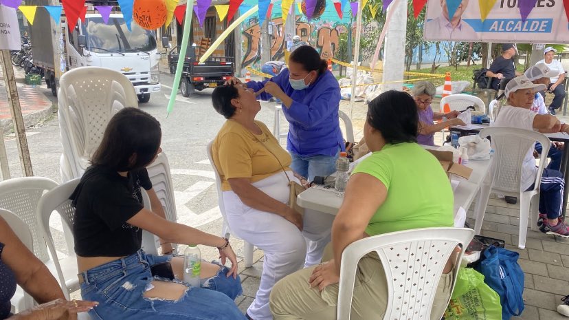 shirleyortizos2's tweet image. #BarrioArtexItagüi Construimos bienestar social con hechos ofrecemos servicios con calidad para un mejor vivir #ConstruyendoFuturoSocial #mais #aico 3 #diegotorresalcalde✌️@DiegoTItagui