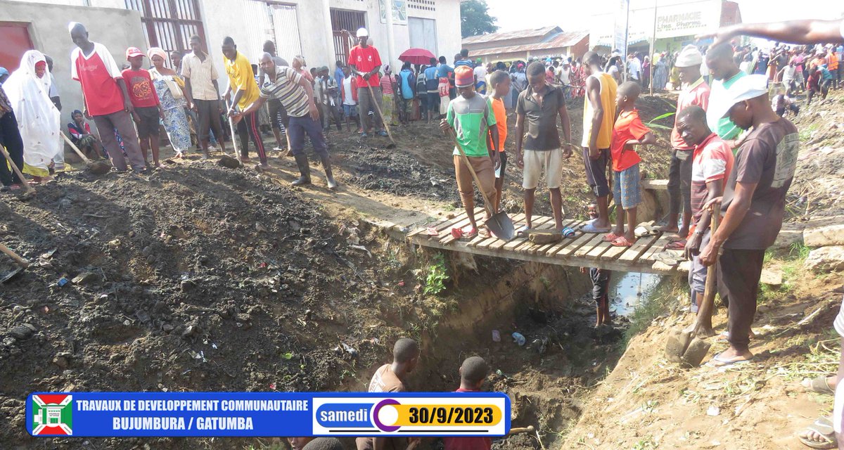1/n Le deuxième Vice-Président de <a href="/nshingamateka/">Inama Nshingamateka</a>, l'Hon. <a href="/AbelGashatsi/">Abel Gashatsi</a>, en compagnie des Hon. Députés élus dans la circonscription de Bujumbura, s'est joint à la pop. de la zone Gatumba, commune Mutimbuzi de @BujumburaProv lors des travaux de dév.communautaire de ce 30/9/ 2023.
