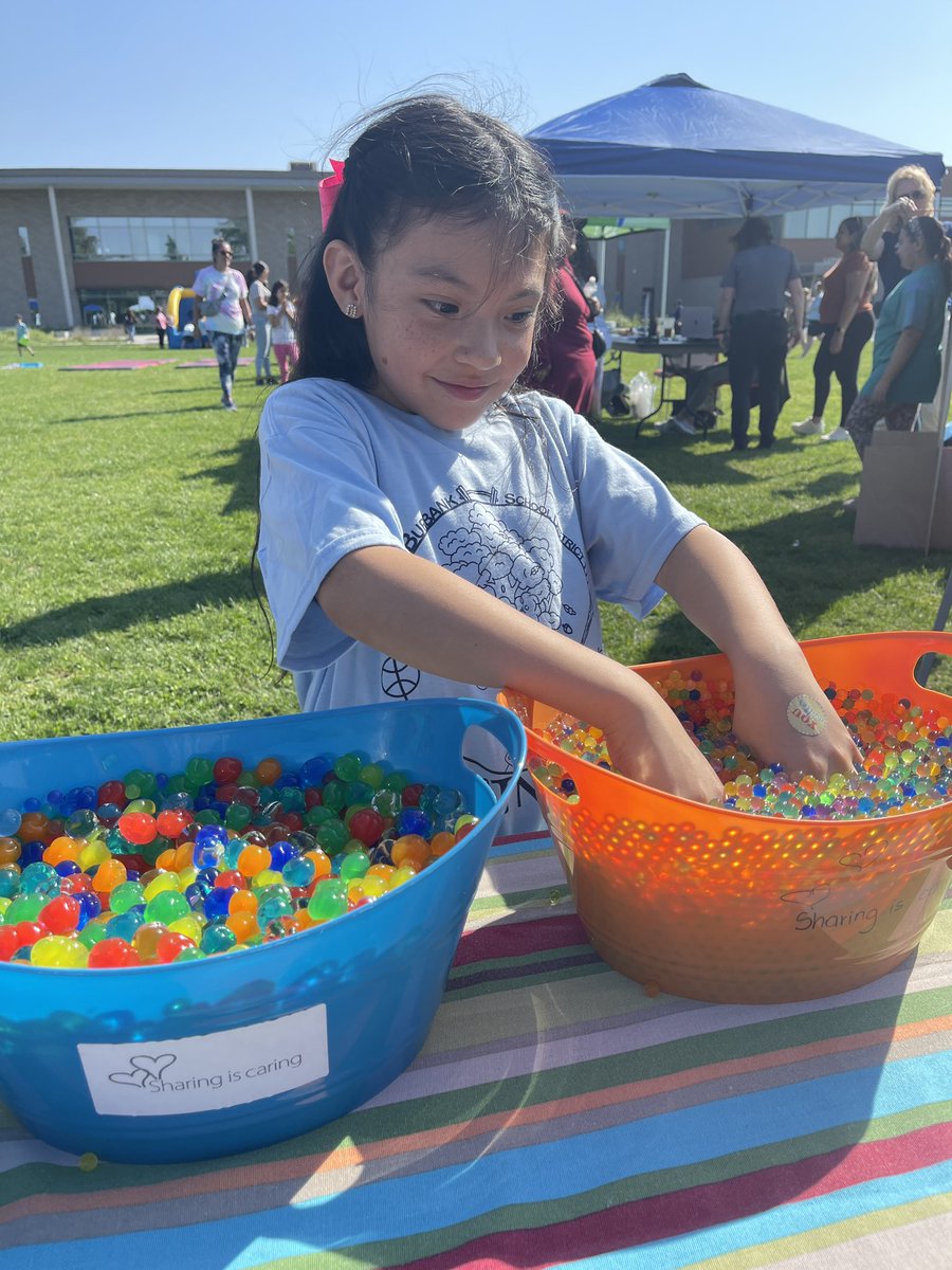 Carina B. tweet media