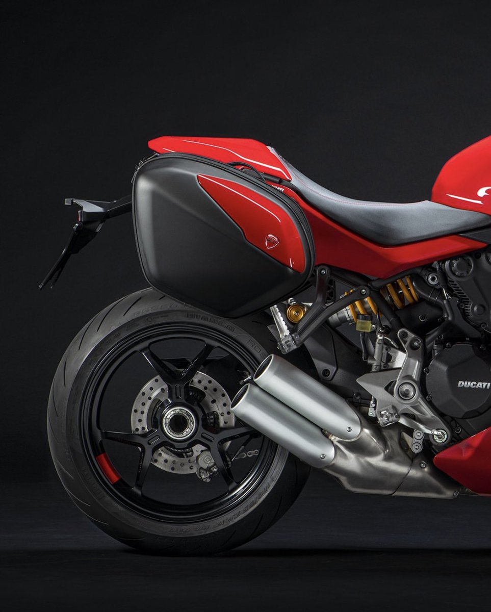 MexicoDucati's tweet photo. Personaliza tu SuperSport para tu siguiente viaje: parabrisas, maletas laterales expansibles, y puños calefactables. 

Conoce todo los accesorios disponibles y personaliza tu Ducati en https://t.co/RhTSYAv2Rm

#YourWayToSport #SuperSport #Ducati #DucatiMx #SuperSport950 https://t.co/GDOkRM8yMn