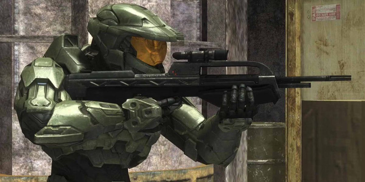 UberNick's tweet photo. What is the most Iconic weapon in Halo? I feel it has to be the Battle Rifle. https://t.co/hWu3veM5Ga