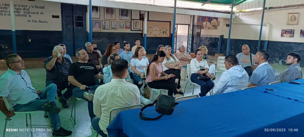 cleverlaraad's tweet photo. #30Sept. Reunión de trabajo con los Secretarios Generales y de Organización de los CEM del área metropolitana del Táchira, junto al jefe del #MAELECAD  Seccional  @yonnhyliscano seguimos fortaleciendo las estructuras de #AccionDemocratica rumbo al 2.024. #ADSeCrece https://t.co/ULDzq0doPf