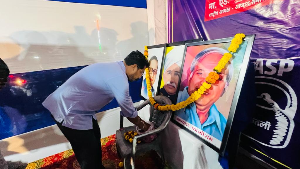 BhimArmyChief's tweet photo. चौमू राजस्थान में "संविधान बचाओं यात्रा" आज का अंतिम पड़ाव। https://t.co/Rr1fAKiyMX
