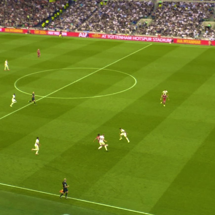 kdLFC's tweet photo. @talkSPORT why don’t you discuss why lines were never drawn for this… https://t.co/AHlU11Gj3Y
