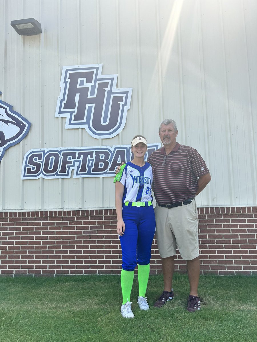 Had a wonderful and great opportunity to work with Coach Humphry today ! I want to thank Coach for letting me come out and work with him and a few players! Go <a href="/FHUsoftball_/">FHU Softball</a>  !!