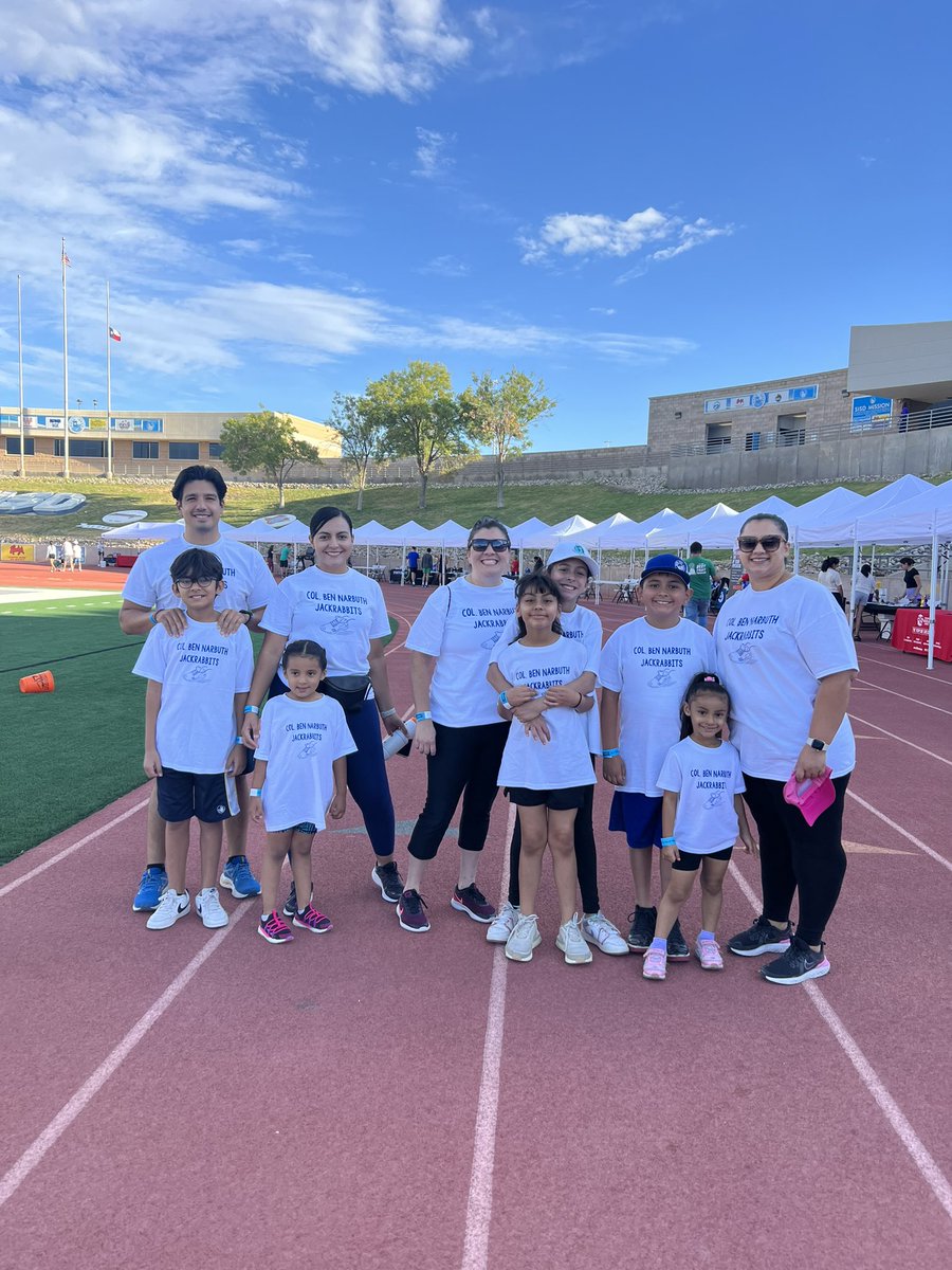 AMacias_BNES's tweet photo. First Grade @BNarbuth_ES Jackrabbits 🐇 representing at the @SISD_HBSM Color Run! #TeamSISD #Feartheears @LOHara_BNES @MRod_BNES https://t.co/QFdbnVL6ph