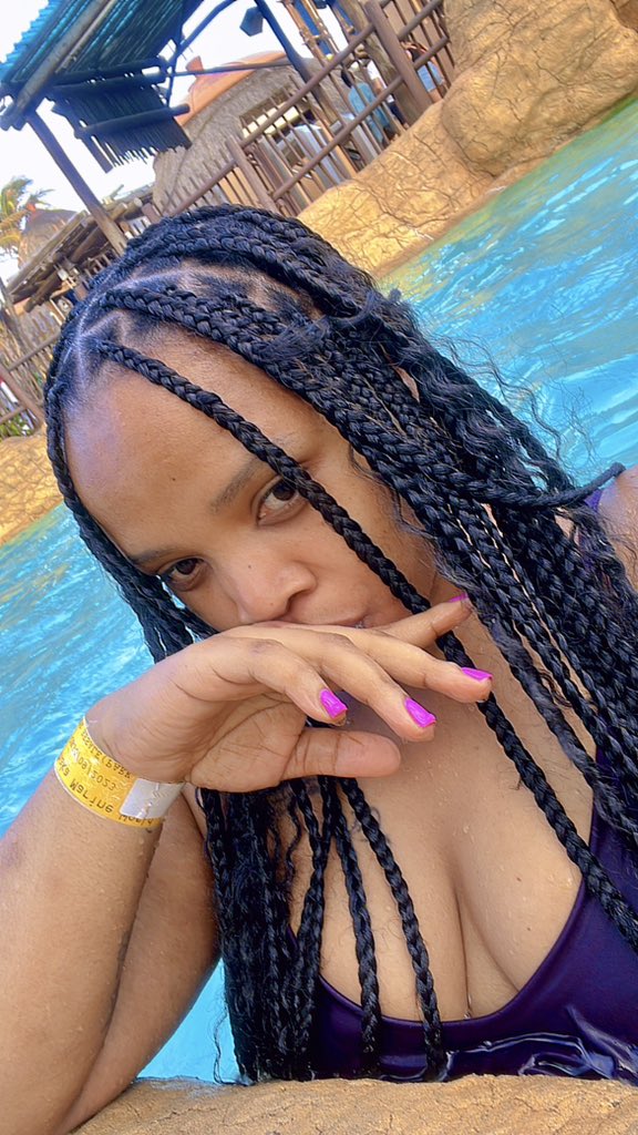 AyandaYandiey's tweet photo. My Saturday in a nutshell 💜 https://t.co/koxh4vF217