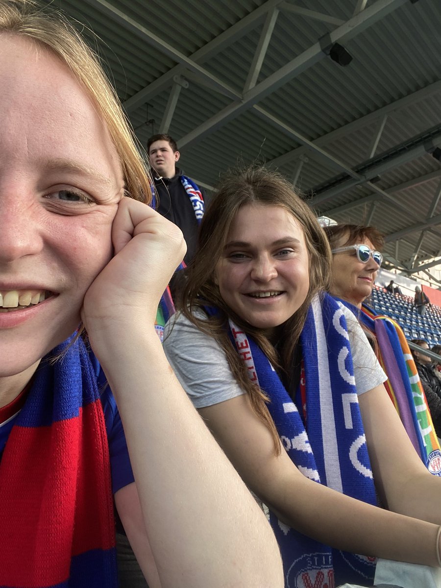 Agnes N. Viljugrein tweet media