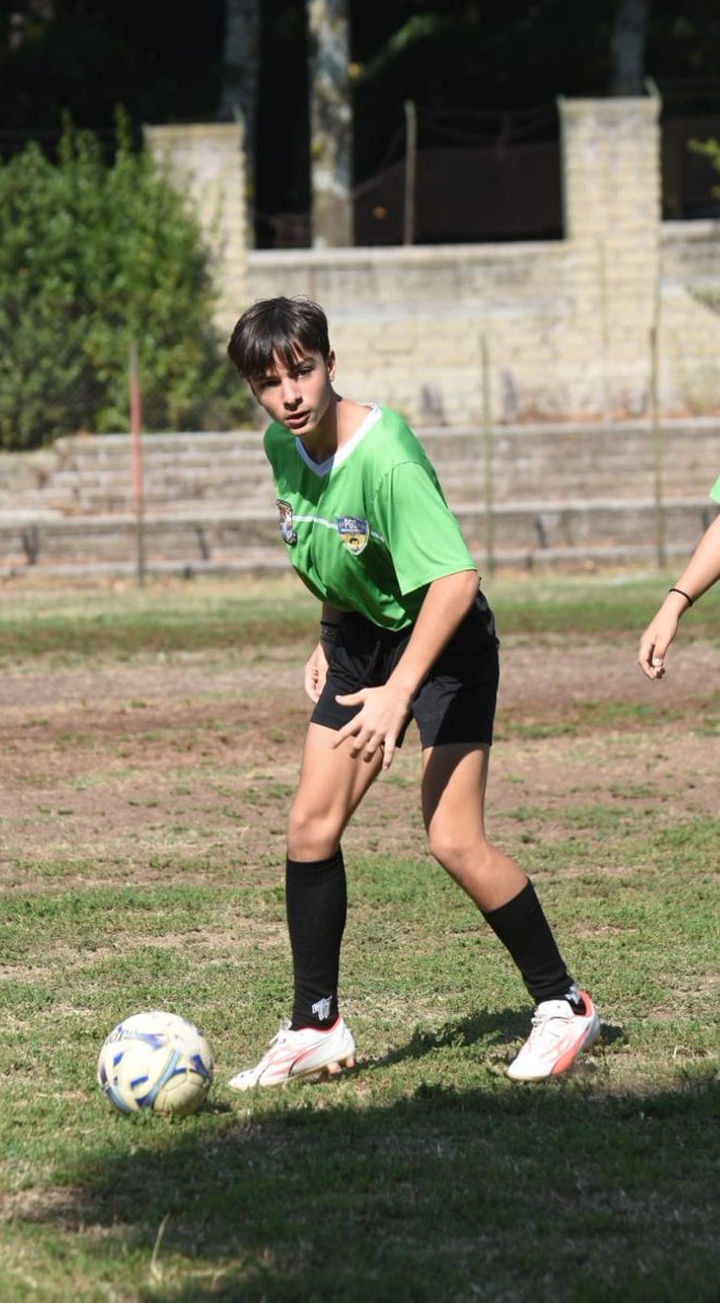 Tanto bello quanto antipatico 
Com'è possibile sta cosa 🤷🏻‍♀️