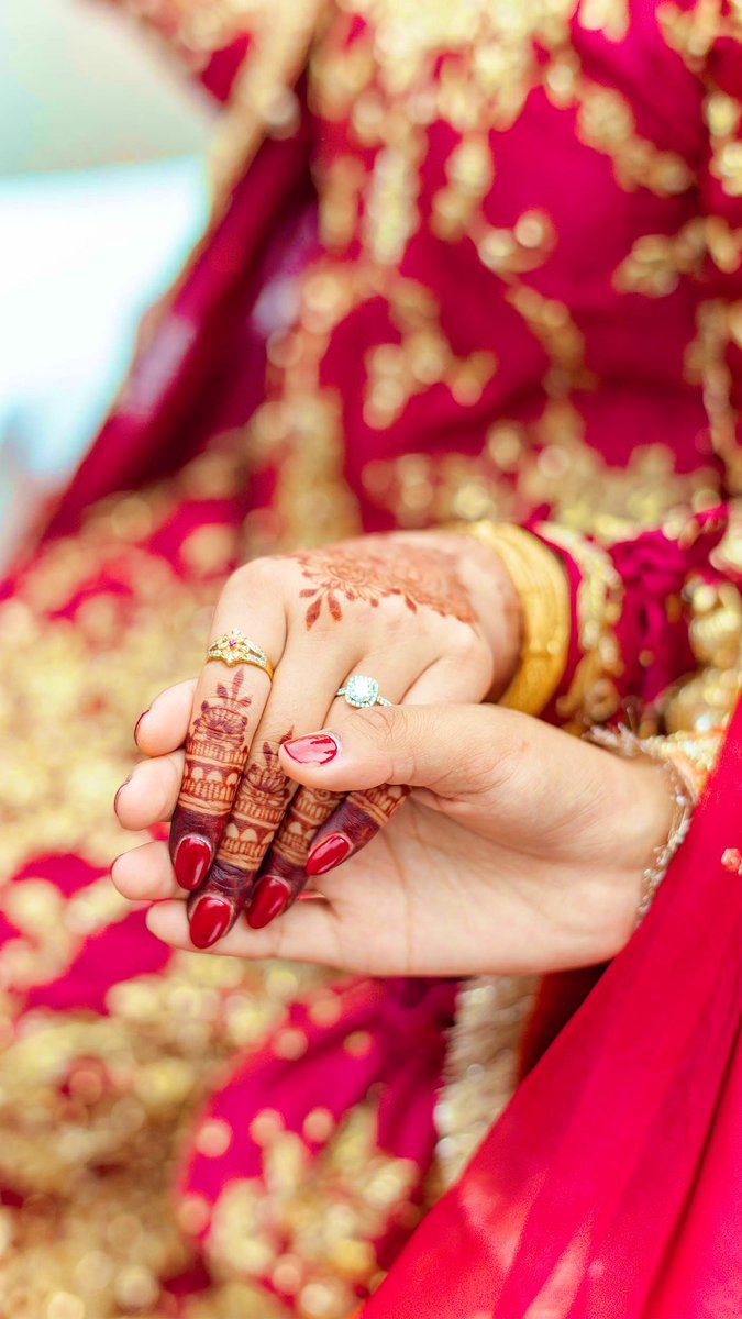 kaaghazkephool's tweet photo. Red bridal always a win #nikahdetails https://t.co/KygBZRr9X4