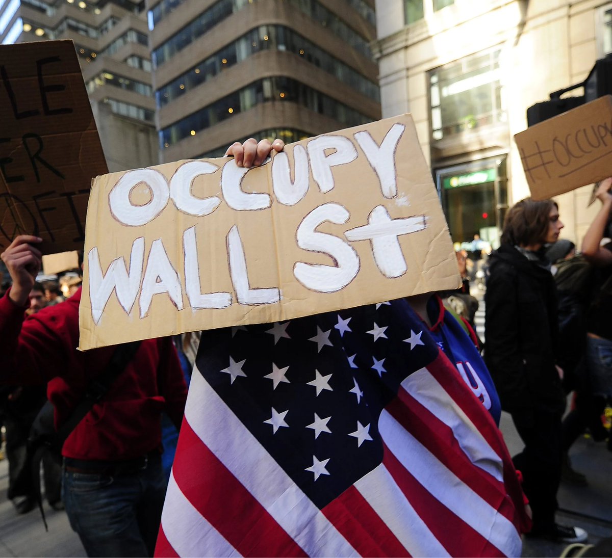 Oh, hey. Long time, no see!

New episode is now LIVE on Patreon. 

Public release 10/3. 

We missed you. 

❤️🏴🔥
patreon.com/posts/episode-…