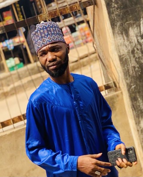 AgboolaEl's tweet photo. My mama raised me right. I do bad on my own 😒 https://t.co/WNcPpsqDFc