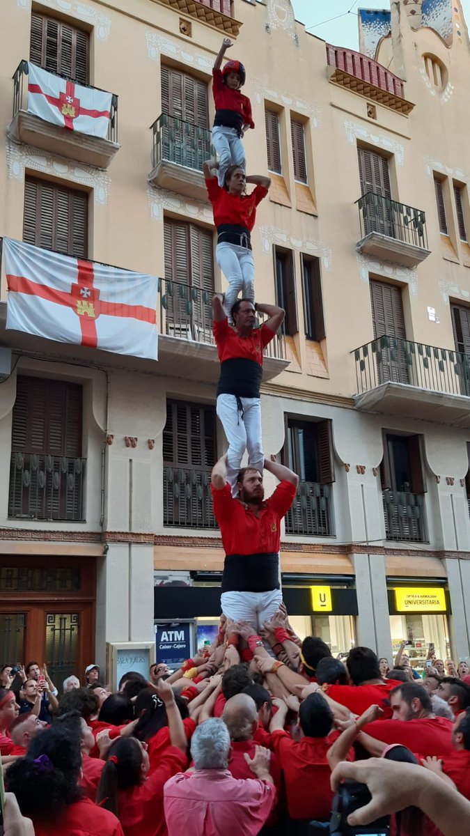 <a href="/jovedesitges/">Jove de Sitges</a> <a href="/DeMediona/">Castellers de Mediona</a> I pilars!

<a href="/Xicots/">Xicots de Vilafranca</a> : pd5
<a href="/jovedesitges/">Jove de Sitges</a> : pd5
<a href="/DeMediona/">Castellers de Mediona</a> : pd4

Gràcies colla pel bon ambient a plaça i la col.laboració a pinyes !