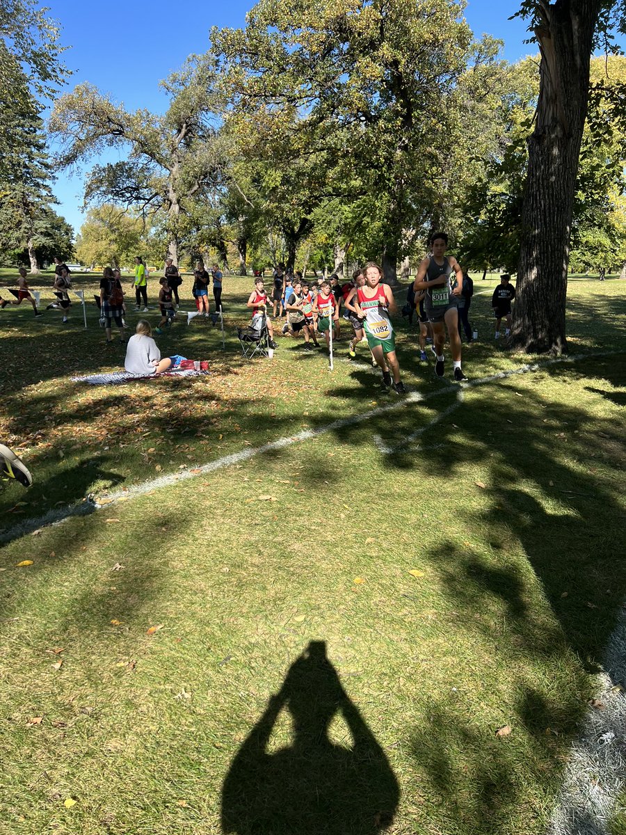 EGFXC1's tweet photo. Our 7th grade boys compete every race with grit and determination! https://t.co/4ltMgDzn2h