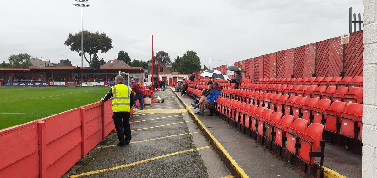 smilerhopper's tweet photo. #matchhopping #Derbyshire @MyRoadToWembley #roundhopping at North Street @AlfretonTownFC @TheVanaramaNL North step 2 v @Emley_AFC @NCEL prem step 5 in the @EmiratesFACup 3rd qual rnd game number 100 #revisit with @spireitepete mellie & JP plus baggie Peter can the pewitts do it https://t.co/TkTr2BGDdP
