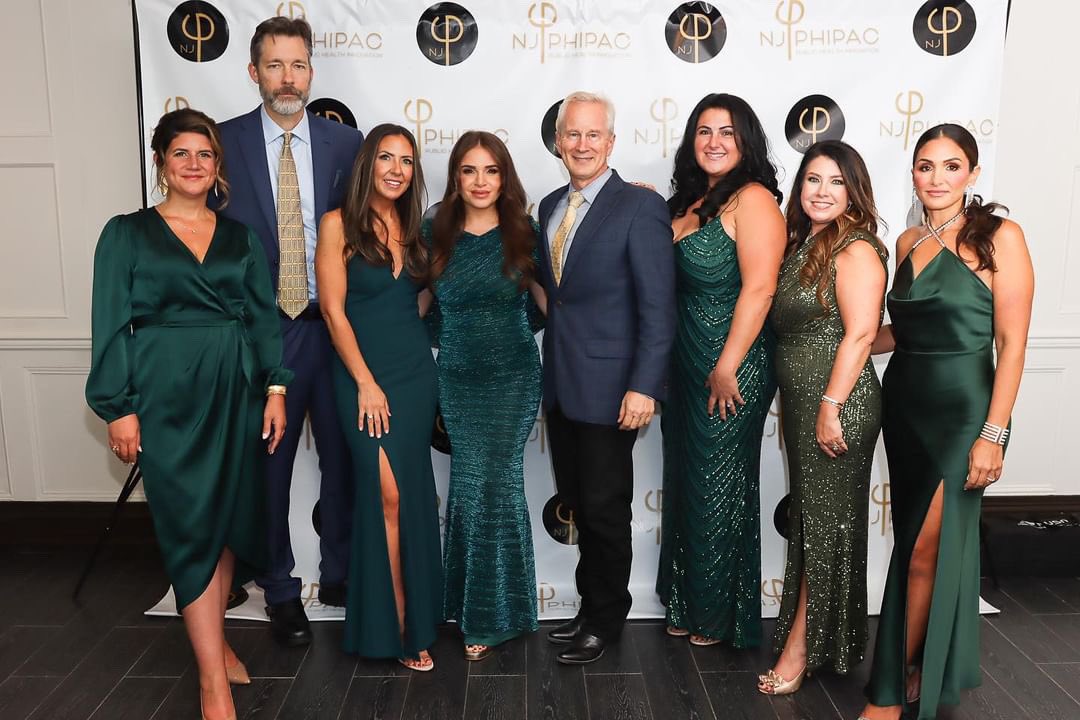 Health freedom is hot!  Authoritarian mandates are not!  Courtesy <a href="/NJPHIPAC/">NJ Public Health Innovation PAC</a> <a href="/InformedNJNurse/">Informed NJ Nurses</a> <a href="/AAPSonline/">Association of American Physicians & Surgeons</a> <a href="/drcraigwax/">Craig M. Wax D.O.</a> <a href="/DrLoupis/">Dr. Anastasia Maria Loupis</a> <a href="/Jo_Bond/">Jo Bond❤️</a> <a href="/voicesunheard/"></a> <a href="/twc_health/">The Wellness Company</a> <a href="/TheClayClark/">Clay "Anti-Great Reset & Watching BRICS" Clark</a> <a href="/canary_covid/">Canary In a Covid World</a> <a href="/DrNoMask/">DoctorRay</a> <a href="/FreedomHAV/">Freedom Has A Voice - Dylan Oakley</a> <a href="/CartlandDavid/">Dr Dave Cartland BMedSc MBChB Ex-MRCGP</a> <a href="/tniwef/">Watchful Eye</a> <a href="/TXforVaxChoice/">Texans for Vaccine Choice</a> <a href="/goodfoodgal/">Melinda Richards 🇦🇺🇺🇸</a>