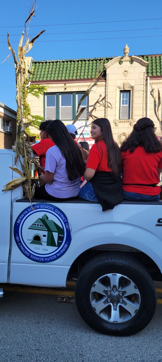 We had so much fun participating in the <a href="/Morton201/">Morton 201</a> Homecoming parade!