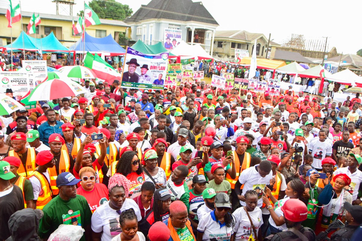 faf96442's tweet photo. The support was massive in Okpoama today, clear acceptance for Diri/Law because of the ongoing Nembe-Brass road.

Bayelsans really need a development strategist.

#DiriLaw2023 https://t.co/SaMIrLWwTD