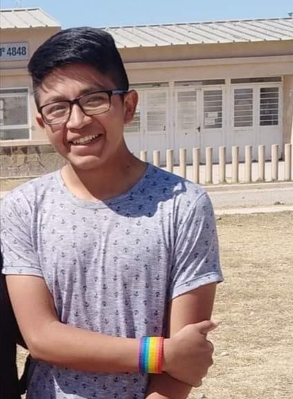 IvanaChani's tweet photo. 🟥URGENTE/ A LA JUSTICIA UN OFICIO PARA QUE VUELVA IGNACIO

El adolescente de 17 años desaparecido la semana pasada fue hallado en compañía de un adulto en la provincia de Santa Fe. 

La madre de Ignacio pide por favor a la Justicia salteña que emita un oficio para que regrese. https://t.co/UnXRYhqlp1