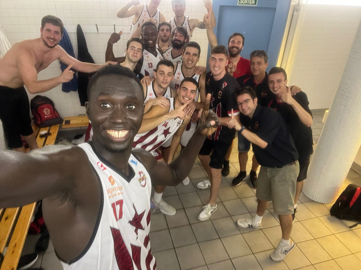 bisbalbasquet's tweet photo. SSSSSSSIIIIIIIIÍ! El Sol Gironès @bisbalbasquet s'imposa 69-87 al @sese_basquet a la 1a jornada de #LligaEBA

Després d'una 1a meitat molt igualada, els bisbalencs s'han activat en defensa i amb un parcial de 13-31 han obert forat al marcador. 

Gran victòria EQUIP!!! https://t.co/VCRsVJLFg1