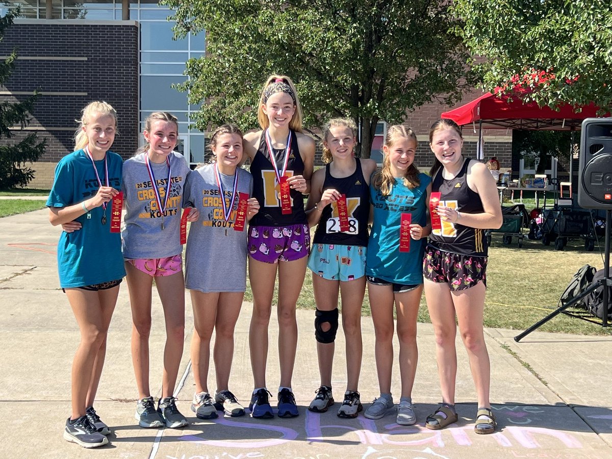 KoutsAthletics's tweet photo. Fillies cross country with a 2nd place finish at today’s PCC meet at Hebron! https://t.co/iicyeAiVVH