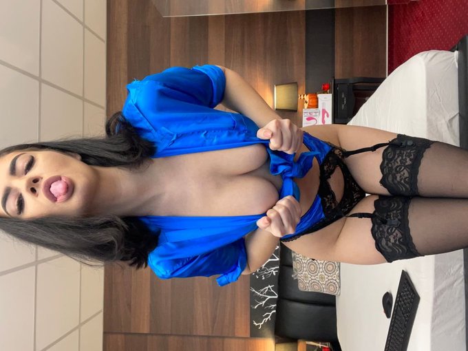 Just finished a pay-per-minute #Skype show on SkyPrivate! You can call me too for a sexy private show<a href="/tag/skype"class="tags">#Skype</a>