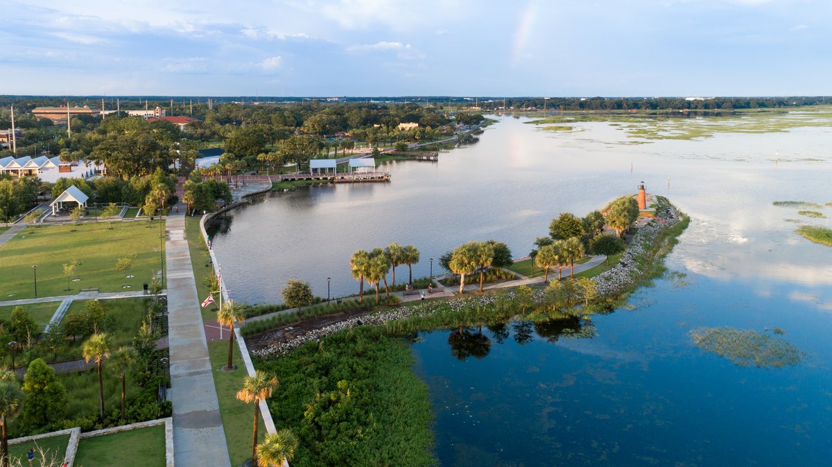 OmniChannelPro's tweet photo. CSCMP Edge 2023 starts tomorrow! See you there, Florida! #seeyouthere #supplychainbrainpromoter #whoknowsyoumarketing #cscmp https://t.co/04IHX5K34m https://t.co/LebZIPn66q