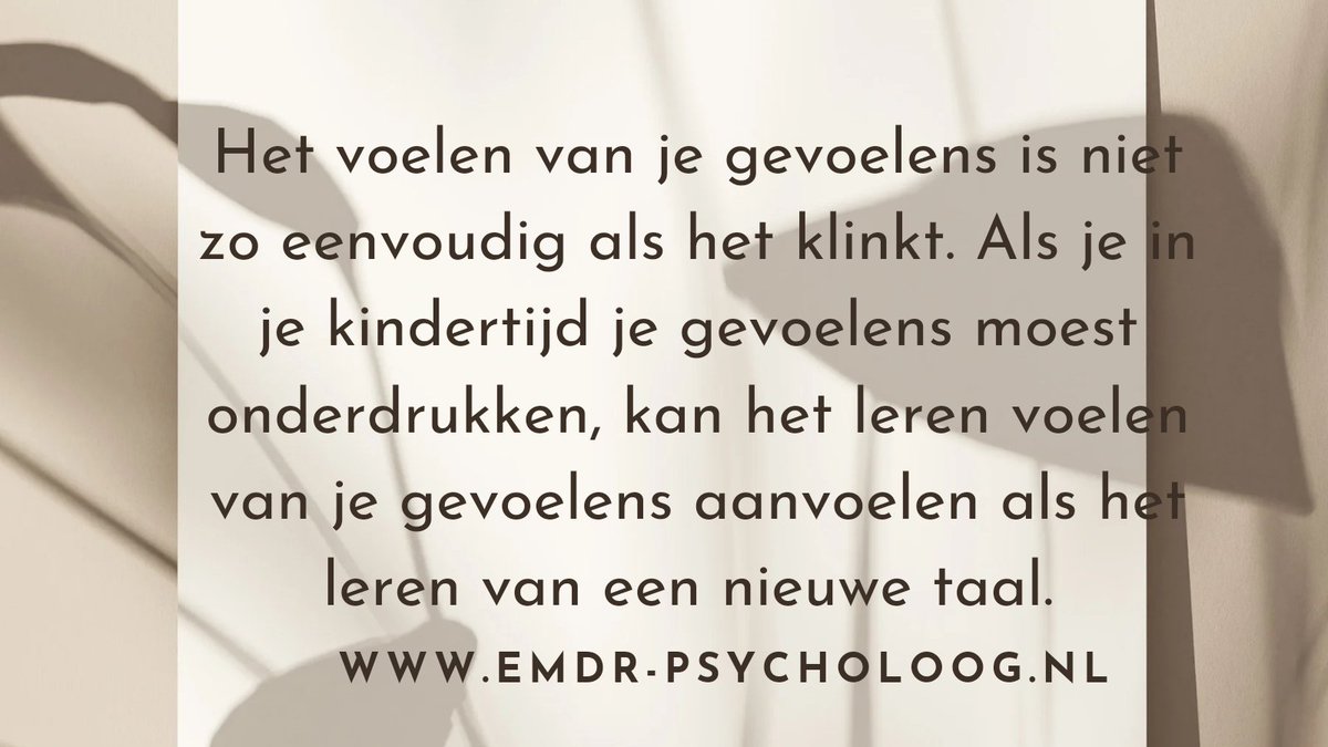 Je komt soms situaties tegen
waarin je je ongemakkelijk of onzeker voelen over het uiten van je gevoelens. Deze
onzekerheid kan zijn oorsprong vinden in de kindertijd, waarin je soms geleerd hebt je
gevoelens te onderdrukken uit angst voor afwijzing. bitly.ws/W89K