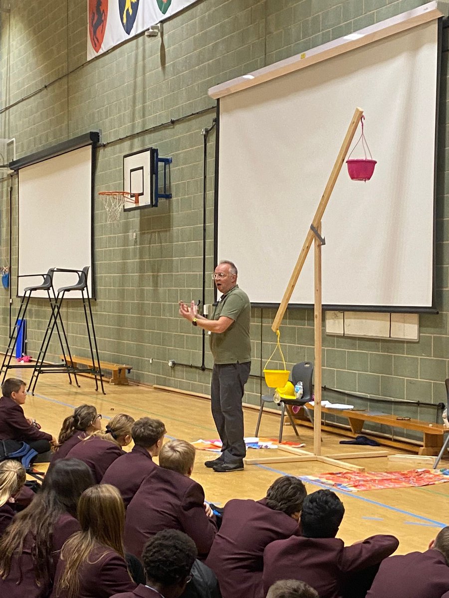 SwindonAcademy1's tweet photo. It was great to have @sihalls (and his daughter) from the Chaplaincy team deliver assemblies for National Inclusion Week. As always he put his unique twist on it to get our students thinking about Justice #NationalInclusionWeek https://t.co/y0LWWapJOS