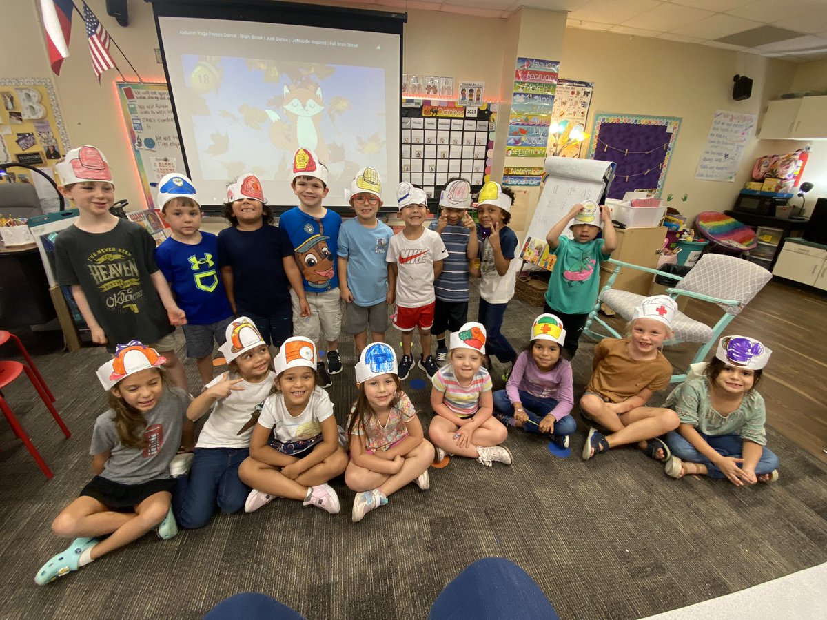 Bridgewater_FE's tweet photo. Look at my little community helpers ☺️ 
They’re cute, I guess 😏🥰 https://t.co/IylfgKxXTL