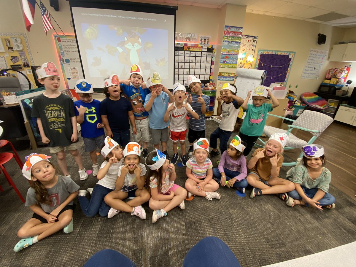 Look at my little community helpers ☺️ 
They’re cute, I guess 😏🥰