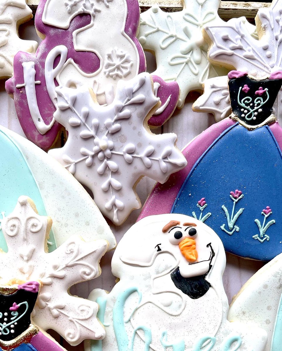 Oh Frozen! How I’ve missed you!
#frozen #olaf #Anna #elsa #customcookies