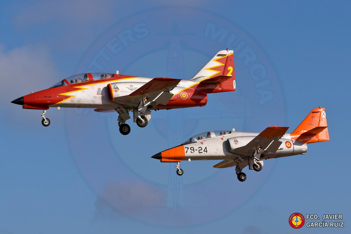 SpottersMurcia's tweet photo. Esta mañana se ha celebrado en la #BAGetafe el 100 Aniversario de CASA #Airbus100fest y que mejores embajadores de la marca los que tenemos en la Región de Murcia como son el C-101 Aviojet (E.25) en la #BASanJavier y el C-212 Aviocar (T.12) en la #BAAlcantarilla 📸 @byjgr https://t.co/G1enifkHbw