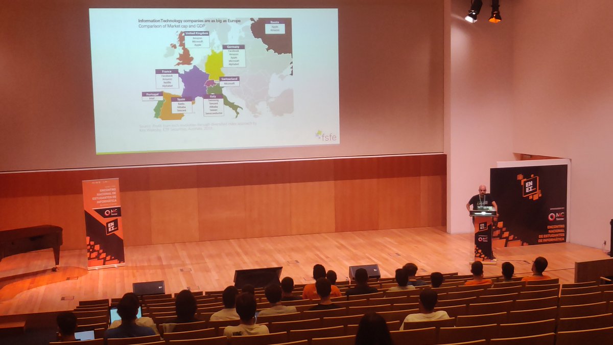 direitosdig's tweet photo. A @fsfe está também presente no #ENEI23, com uma sessão inspiradora sobre neutralidade de dispositivos, apresentada @LasotaLucas.
Que colocou também em destaque as comunidades locais! 💪

#SoftwareLivre #DireitosDigitais #ENEI #ENEI2023 https://t.co/hMooTHCxZk