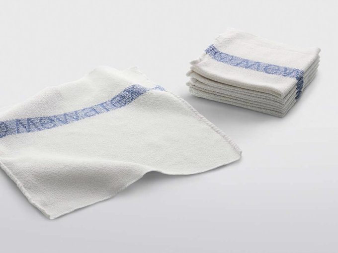 MEWA_PL's tweet image. Uniwersalne czyściwo wielokrotnego użytku #Mewatex dla przemysłu i rzemiosła charakteryzuje się dużą trwałością i chłonnością i jest wyjątkowo odporne na ścieranie. Dostępne w systemie wynajmu mewa.tm/40LldQR #mewatm