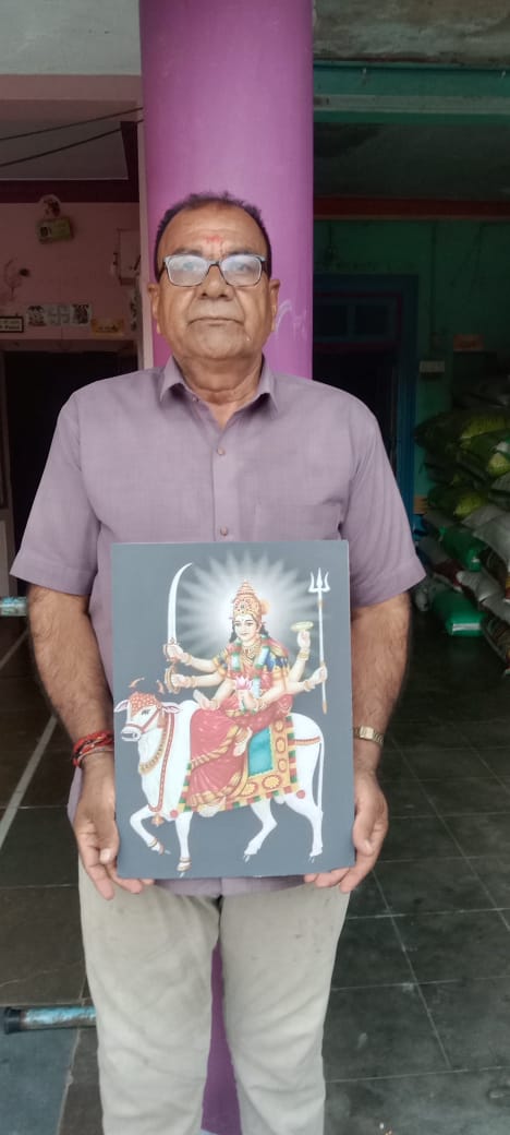 IamAMARVYAS's tweet photo. જય ઉમિયા , ઉમિયા માતા નૂ હાથ થી બનાવેલ આ પૅઇનટીગ સ્વરૂપ ઈશ્રવર પટેલ (અરવલી) ના ધરે બિરાજ માન થશે. જય ઉમિયા મા
જો આ પને પણ પેઇન્ટિંગ જોઈતું હોયતો સંપર્ક કરશો 9711995537 અમર વ્યાસ https://t.co/qWZtLgkgJt