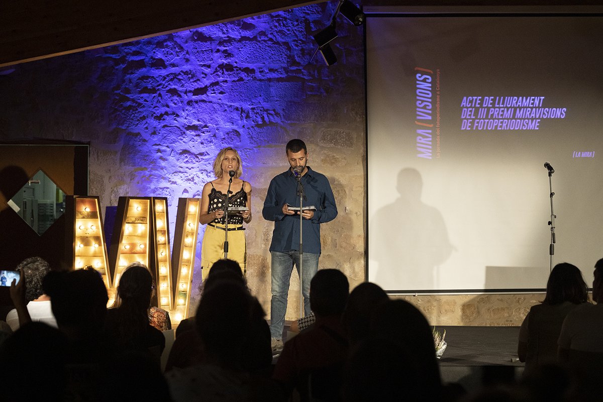 lamira's tweet photo. Engega la gala de la tercera edició dels #PremisMiravisions de fotoperiodisme! 😍
#PremiMiravisions2023 https://t.co/2a3WGINT50