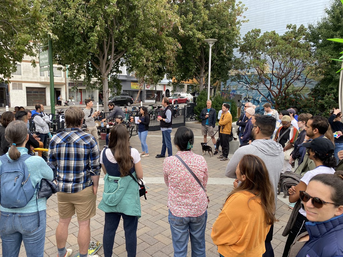 frdsofvalencia's tweet photo. Thank you to everyone who joined our Q&amp;A with SFMTA this morning! Lots of good questions and conversations. Looking forward to continuing to improve Valencia together. 🌳 🚲 https://t.co/J3tjt5wVff