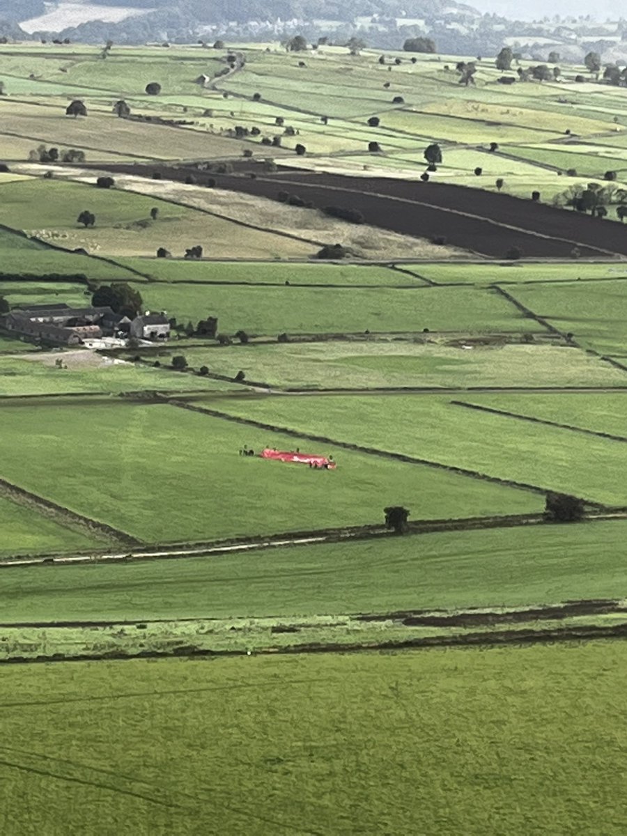 Hook_Ballooning's tweet photo. We had a great flight this morning over the Peak District, thanks to Rach, Em, Dan, Niamh    and Andy for jumping in! https://t.co/2S3ZoviECJ