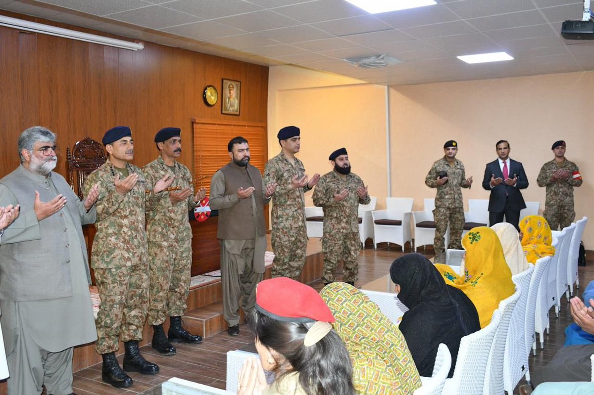 PakistanFauj's tweet photo. General Syed Asim Munir, NI(M), Chief of Army Staff (#COAS) visited Quetta today, where he was briefed on recent terrorist attacks in #Mastung & Zhob.

@OfficialDGISPR #Pakistan #ISPR

The briefing was also attended by Federal Minister of Interior, Chief Minister Balochistan and key Provincial Ministers alongwith senior civil and military officials. The participants offered Fateha for the Shuhadas of Mastung, Hangu and Zhob incidents. 

COAS paid rich tribute to the Shuhada and remarked “Such incidents of Terrorism on 12  Rabi’ al-Awwal, depicts the ill intent of the Khawarij, who have the backing of State Sponsors of Terrorism. These terrorists and their facilitators, having no link with religion and ideology, are proxies of the enemies of Pakistan and its people. These forces of evil will continue to face full might of the state and security forces backed by a resilient nation. Our operation against terrorists would continue unabated and the Armed Forces, Intelligence and Law Enforcement Agencies shall not rest till the menace of terrorism is rooted out from the country”.

COAS emphasised “People of Pakistan have rejected terrorists’ pseudo ideology and propaganda of their backers and they are fully committed to peace, economic progress & human development which indeed is causing lot of distress to forces of evil in and outside of Pakistan”. 

COAS visited CMH Quetta, where he met the injured and families of Mastung incident who are being provided full medical care by Pakistan Army. He also lauded the bravery and resilience of Balochistan Police and Law Enforcement personnel. He assured full cooperation and support to the families of shuhada and assured them that terrorists, their abettors and facilitators will not be spared.

Earlier on arrival, COAS was received by Chief Minister Balochistan and Commander Balochistan Corps.