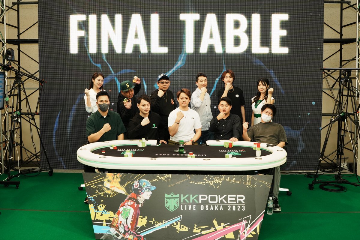 KKLIVEJAPAN's tweet photo. 🟢KKPOKER LIVE OSAKA 2023🟢
【 #10 KK GIANT KILLING 】

ついにFTになりました❕
(敬称略)

1. わた / 1,680,000点
2. 山崎プロ / 620,000点
3. バジオウ / 1,135,000点
4. ケニー / 210,000点
5. Rough Tale R.P.T / 1,060,000点
6. DARUMA / 2,750,000点
7. みっつ / 220,000点
8. Sumi / 685,000点
9. キングパパ / 775,000点

#KKLIVE2023 

イベント詳細はこちら👇
https://t.co/lMUSbBxBvh