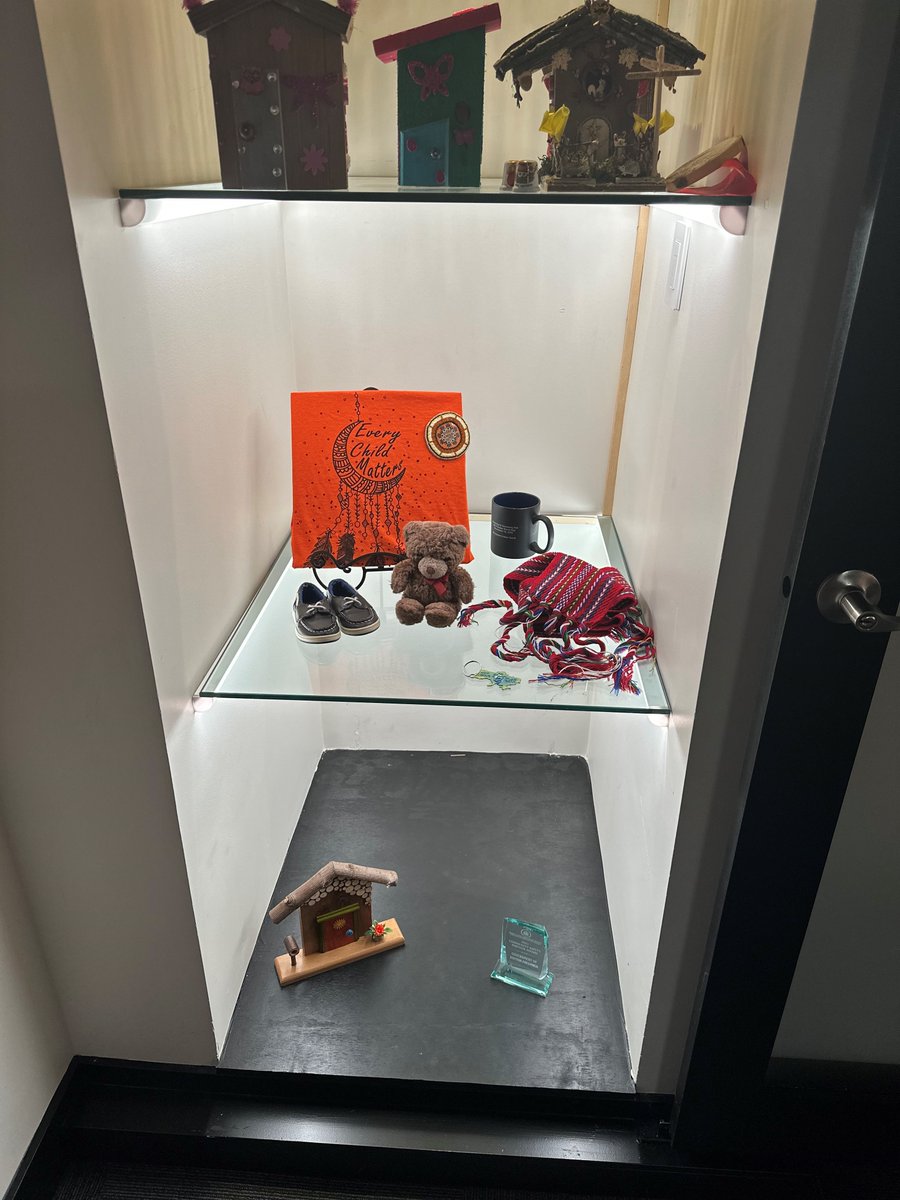 MikeStarchuk's tweet photo. Each day when someone enters my office, on the traditional unceded territory of the Coast Salish People, including the Kwantlen, Katzie & Semiahmoo First Nations, there is a reminder #EveryChildMatters reflecting with the shoes & stuffies left on #BCLeg front steps. #RBCMuseum https://t.co/cN7xLonKhy