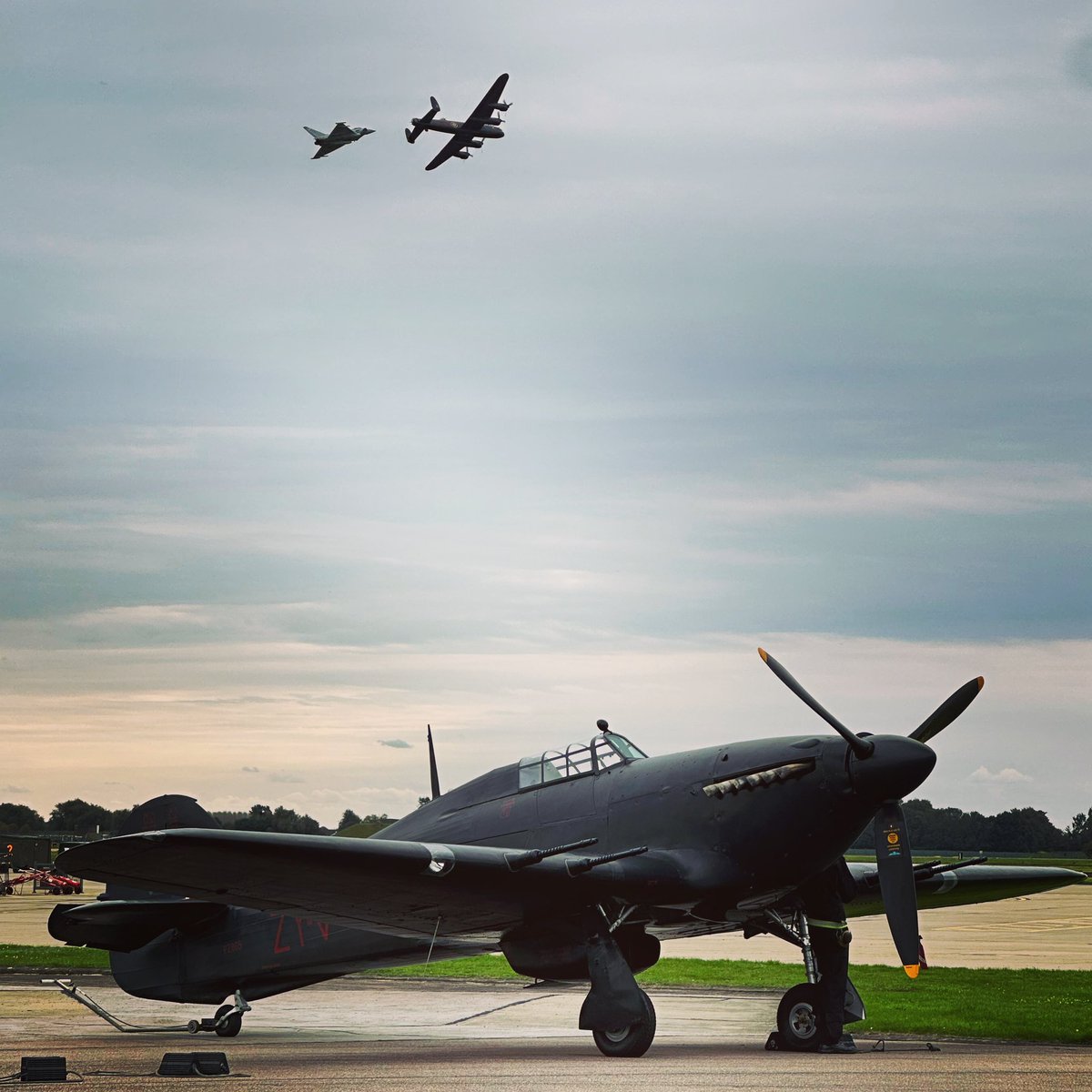 “The Last of the Many” @RAFBBMF Hawker Hurricane PZ865 (Mk IIC) - the last Hurricane built of 14,553 @RAFConingsby today. Typhoon and Lancaster 🤩 #BBMF #Typhoon #Lancaster #hawkerhurricane @RAFTyphoonTeam