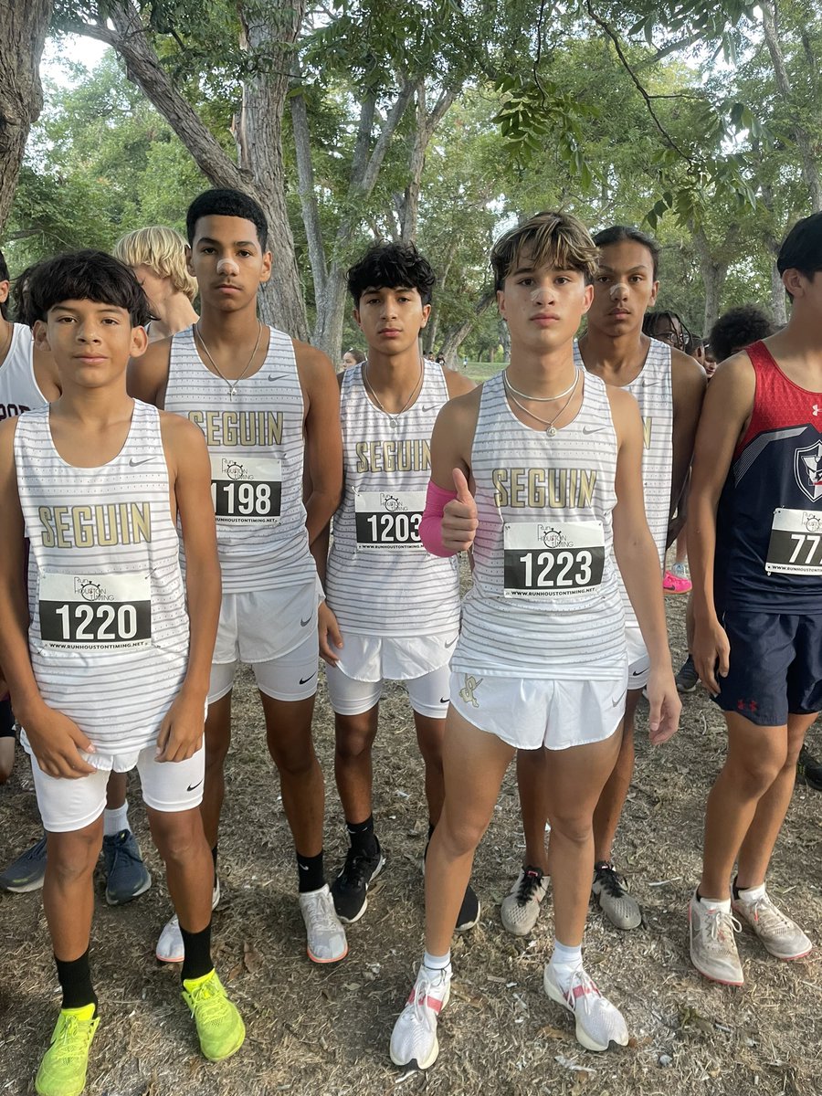 CoachWells_SHS's tweet photo. Seguin XC Invitational 2023: 42 teams and over 1,300 runners competing today at our meet- Thank you AJB Mariachi, Seguin ROTC and Seguin choir for taking part in our event! Thank you to all the Seguin Coaches who helped work the event and make it a success! https://t.co/KVpMwHb957