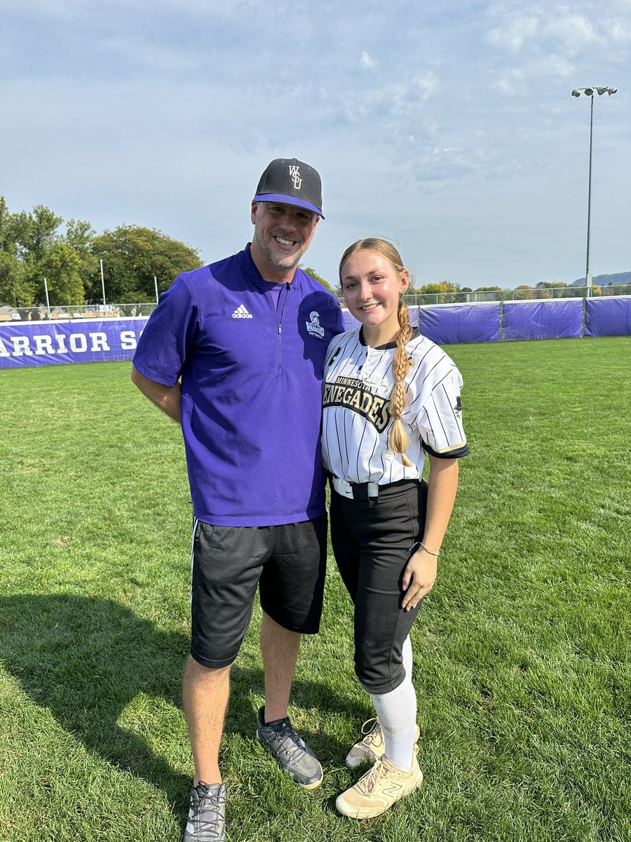 Had a great time at <a href="/WinonaStateSB/">WinonaState Softball</a>! Thank you to the players and Coach Jones <a href="/AliNowak4/">Ali Nowak</a> for an awesome camp!