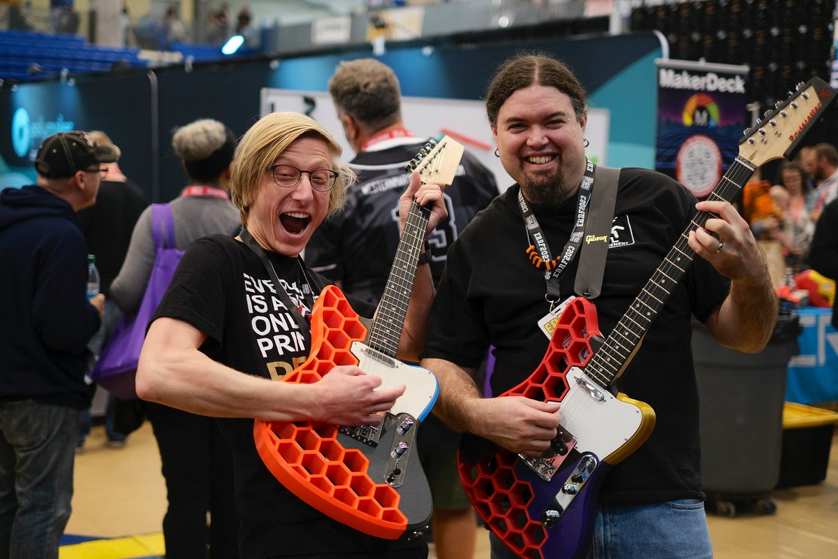 TheZuza's tweet image. Get a picture with @chrisriley3d and our Prusacasters? ✅✅✅ I was so looking forward to this. 🧡#errf