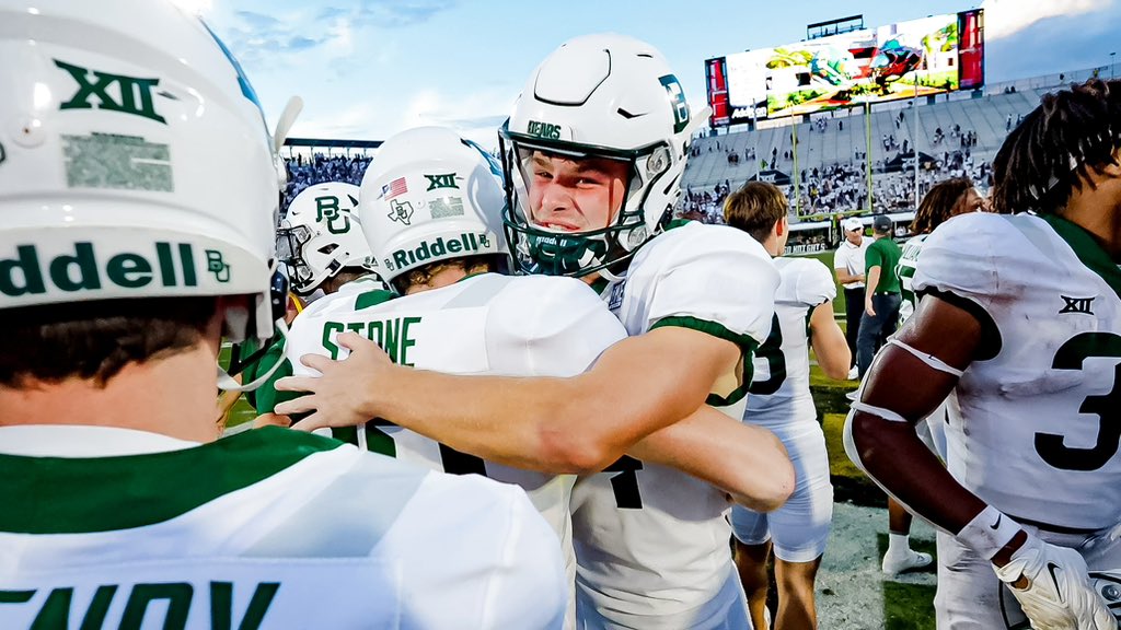 BUFootball's tweet photo. A comeback for the ages 🫡

#SicEm | #PersonOverPlayer https://t.co/RolTaUoQoM