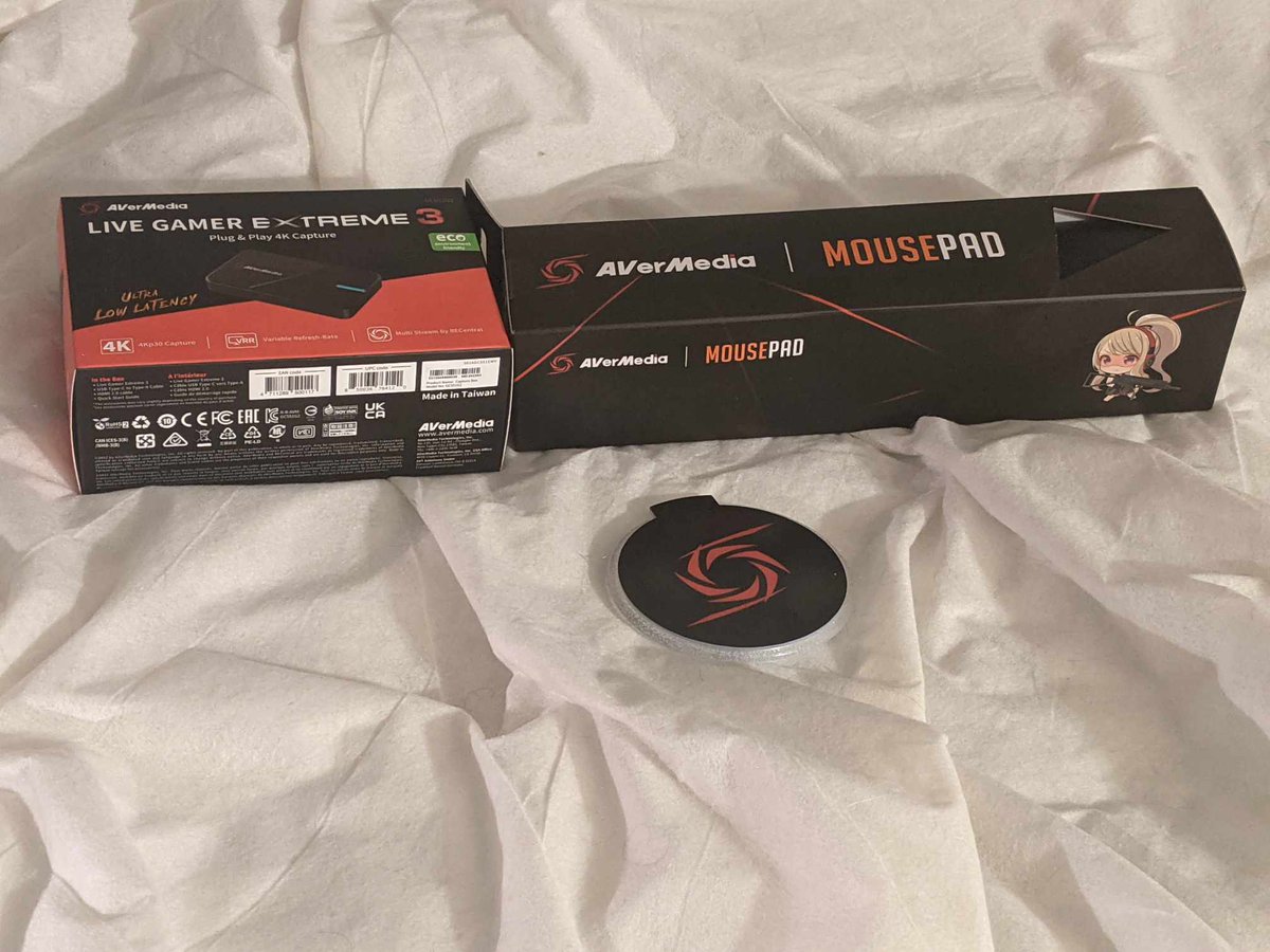 GameNChick's tweet image. Its time to kick it into action! new mousepad and new capture card, courtesy of @AVerMedia 

Lots to create and some brainstorming to do for return to livestreams :D #BoldlyCreate